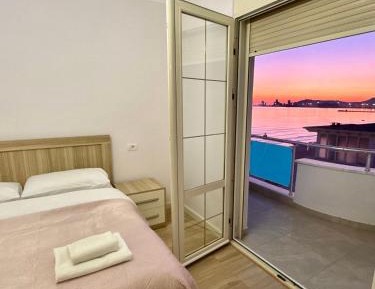 One-Bedroom Apartment with Sea View and Balcony