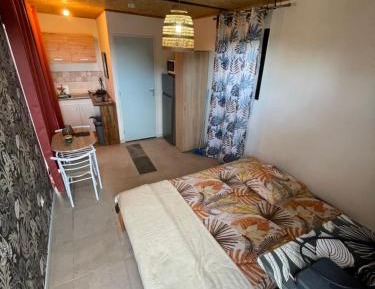 Bungalow with Garden View