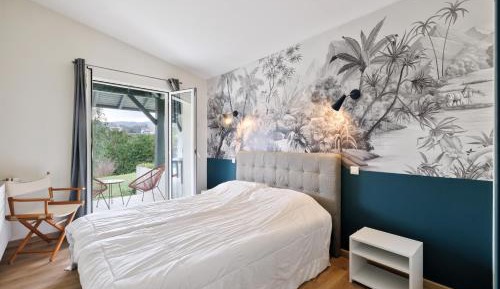 Double Room with Mountain View