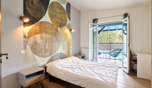 Double Room with Pool View