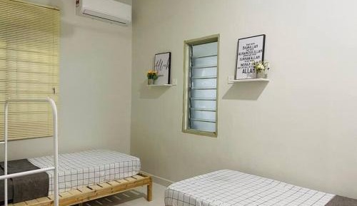 Four-Bedroom Holiday Home