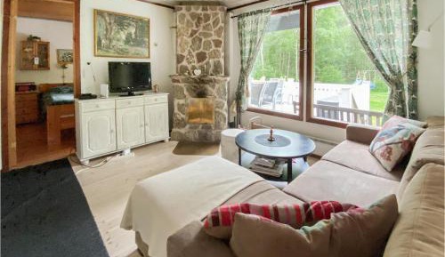 Three-Bedroom Holiday Home 