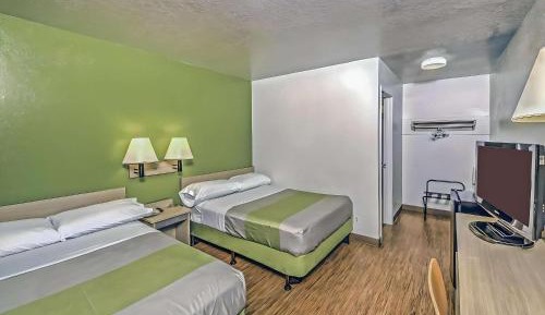 2 Full Beds | Non-Smoking
