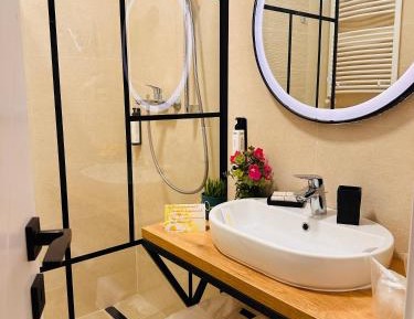 Deluxe Double or Twin Room with Balcony