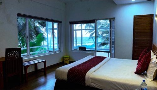 Deluxe Double Room with Balcony and Sea View