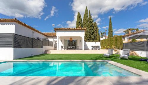 Villa with Private Pool