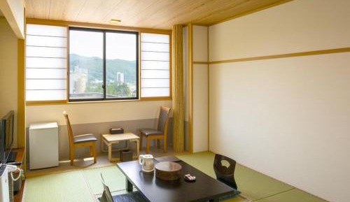 Japanese-Style Quadruple Room