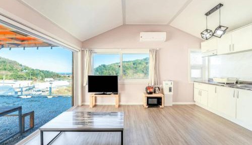 Double Room with Sea View 2