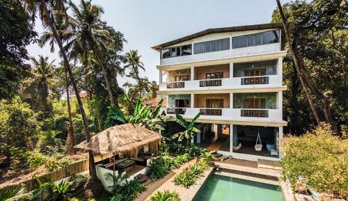 Apartment with View and Balcony