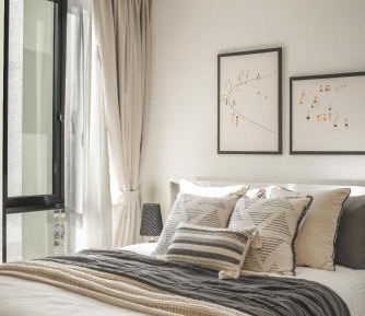 Superior One-Bedroom Apartment with Balcony