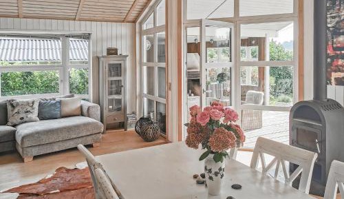 Three-Bedroom Vacation Home 