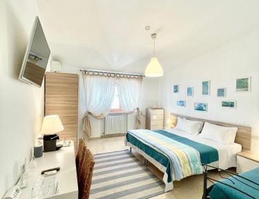 Triple Room with Private External Bathroom