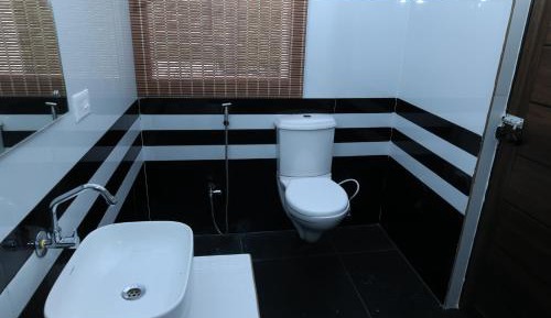Double or Twin Room with Private Bathroom