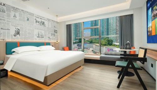 City View Queen Room
