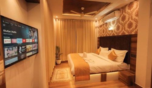 King Room with Mountain View