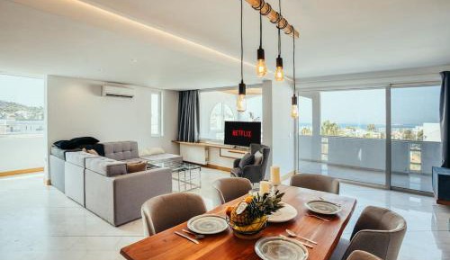 Three-Bedroom Apartment with Sea View