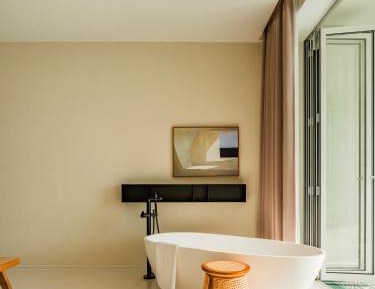 Deluxe Double Room with Balcony and Sea View