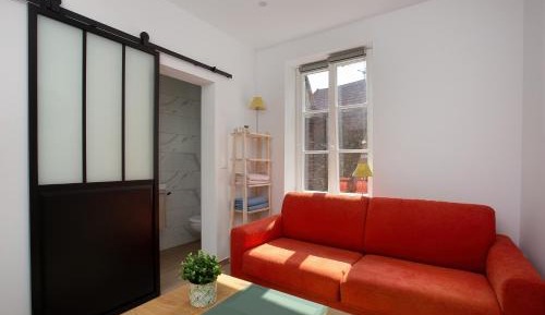 Studio with Sofa Bed