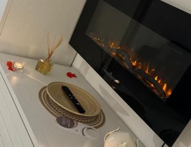 Studio with Spa Bath
