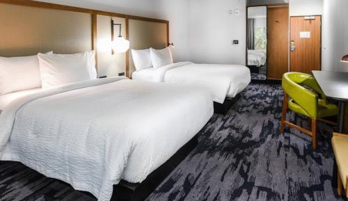 Queen Room with Two Queen Beds and Roll-in Shower - Mobility and Hearing Accessible