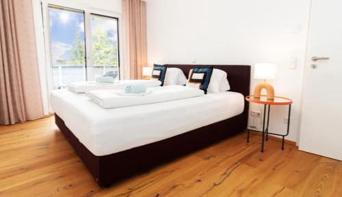 Superior One-Bedroom Apartment
