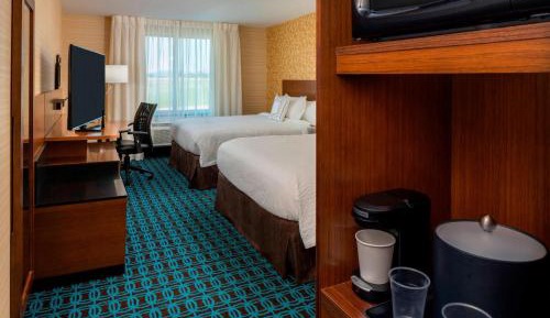 Queen Room with Two Queen Beds and Roll-in Shower - Mobility and Hearing Accessible