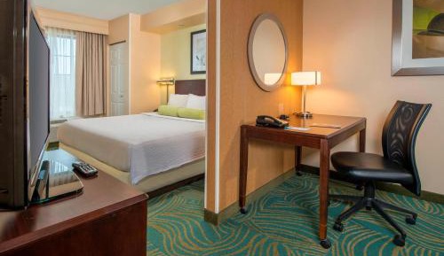 One-Bedroom King Suite