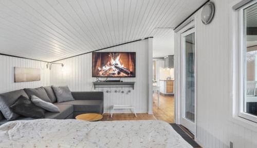 One-Bedroom Holiday Home