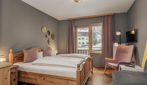 Double Room with Balcony (2 Adults + 1 Child)