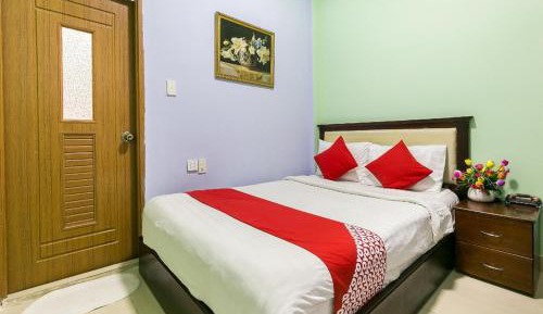 Standard Queen Room