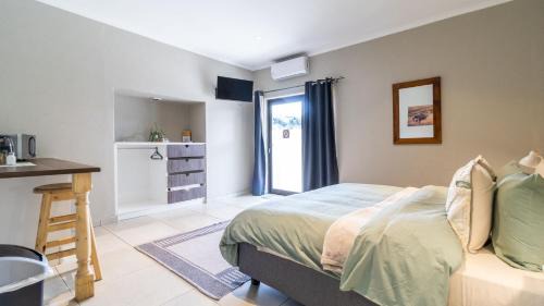 Superior Double or Twin Room with Pool View