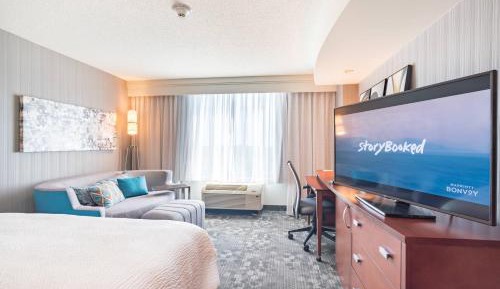 King Room with Sofa Bed and Adapted Tub - Mobility and Hearing Accessible