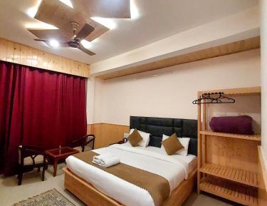 King Room with Mountain View