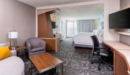 Executive Suite with Two Queen Beds and Sofa Bed