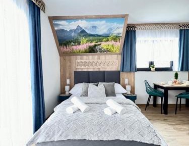 Studio with Mountain View