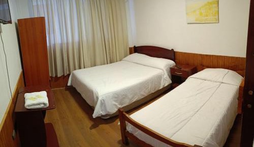 Twin Room with Private Bathroom