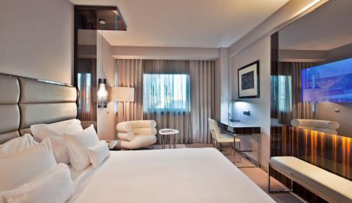 Premier Deluxe Double Room