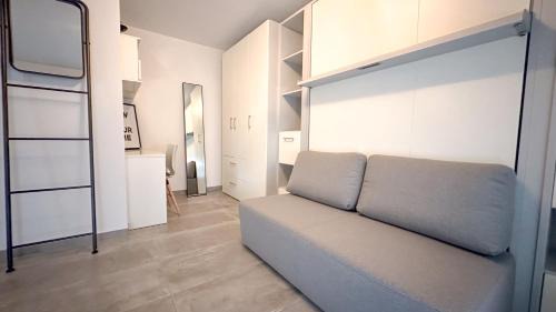 One-Bedroom Apartment with Balcony