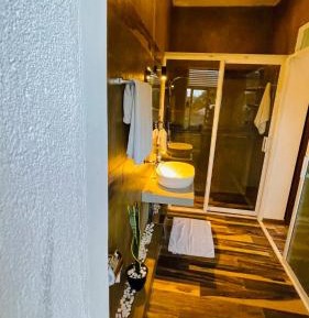 Studio Apartment with Balcony