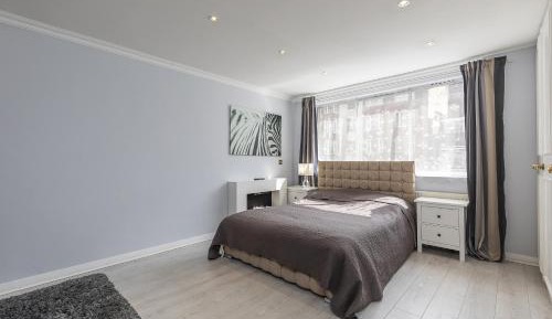 One-Bedroom Family Apartment