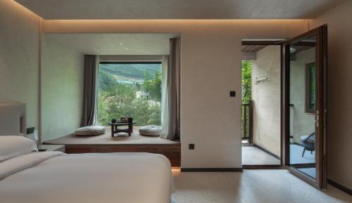 Double or Twin Room with Balcony