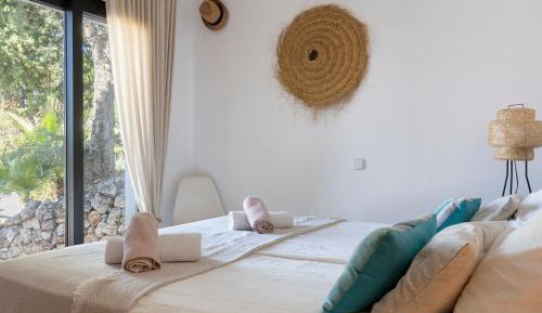 King Room with Mountain View