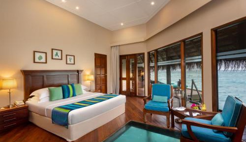 Sunset Water Villa with USD 50 Spa Credit Per Person | 10% Off on Excursions | FREE One Hour Sunset Photo Cruise for Minimum 3 Night Stays