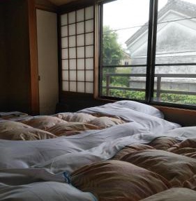 Twin Room with Shared Bathroom