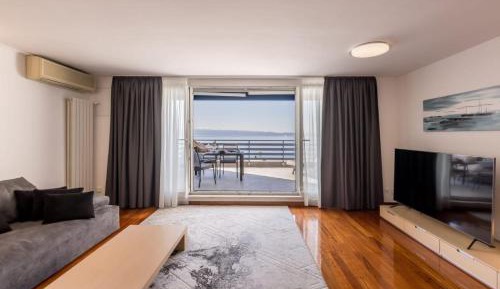 Apartment with Sea View