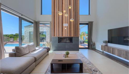 Four-Bedroom Holiday Home