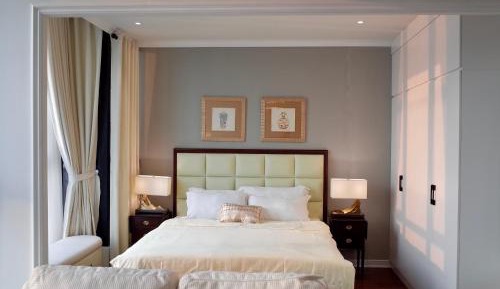 Suite with Lake View