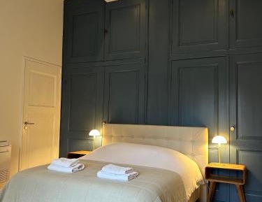 Deluxe Room (2 Adults + 1 Child)