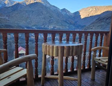 Superior Double or Twin Room with Mountain View