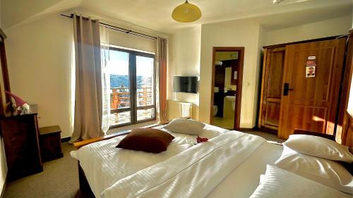 King Room with Lake View